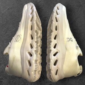 DS LOEWE x On Cloudtilt - All White - Size 10 - 100% Authentic